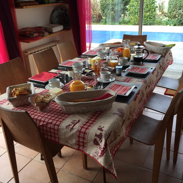 Les Yeux Bleus Bed & Breakfast Нуармутье Экстерьер фото