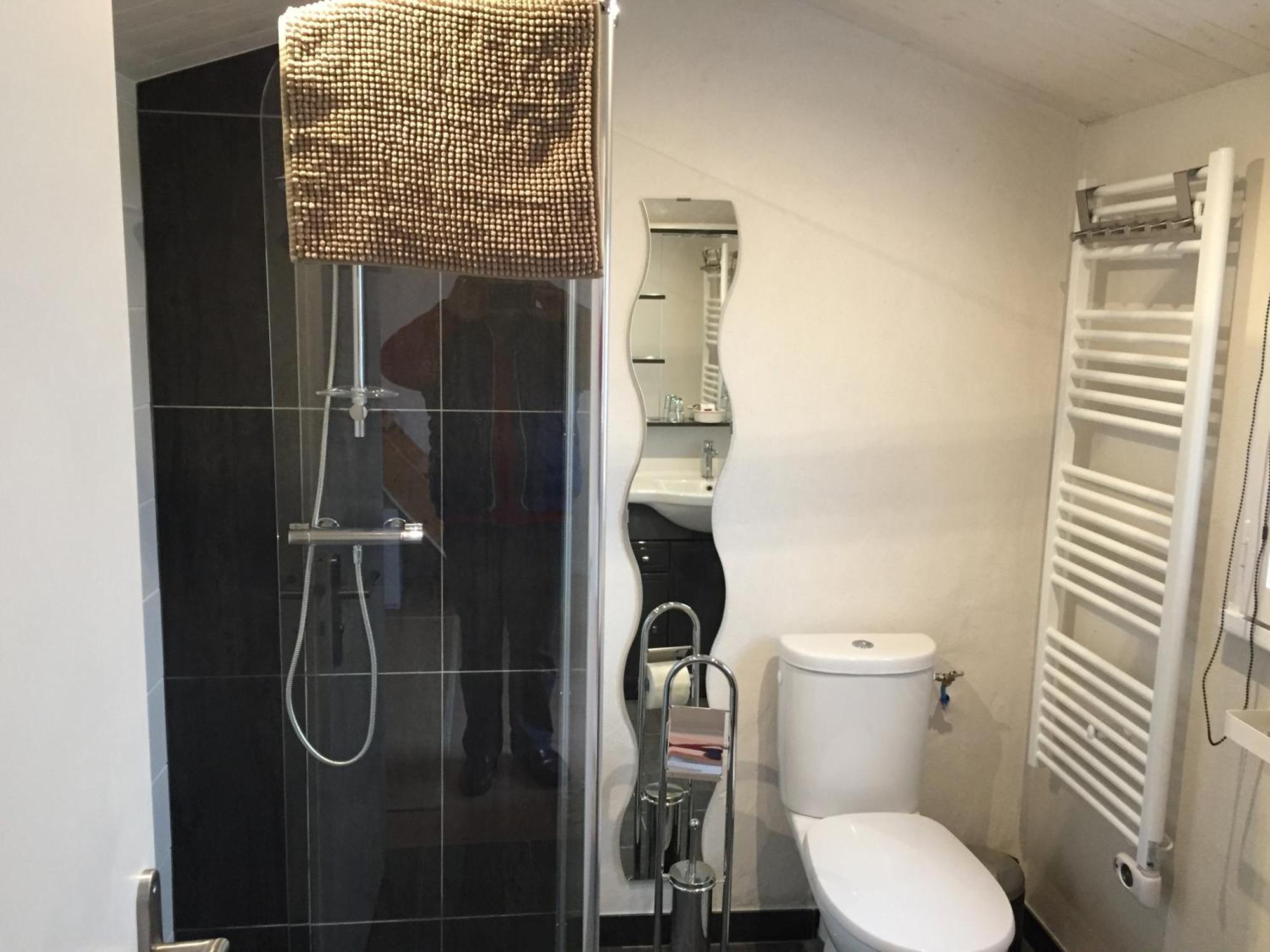 Les Yeux Bleus Bed & Breakfast Нуармутье Номер фото